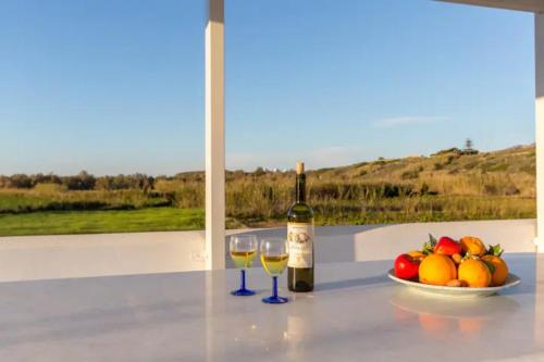 Villa Galante, (croft house nearby the sea) in Akrotiri (Cyclades)