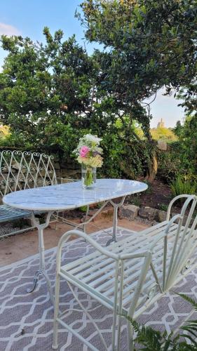 Cosy terraced Cornish cottage near the sea