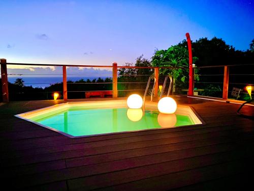 BUNG À ZIOTTE (BUNG A ZIOTTE) in Deshaies