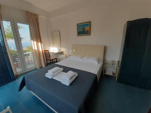 1 double bed