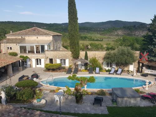 LA BERLUSIERE chambre d'hôte Saint-Étienne-de-Sermantin