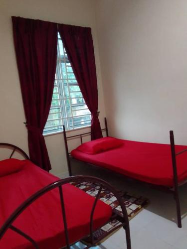 Ratu homestay 1(Bukit Baru)