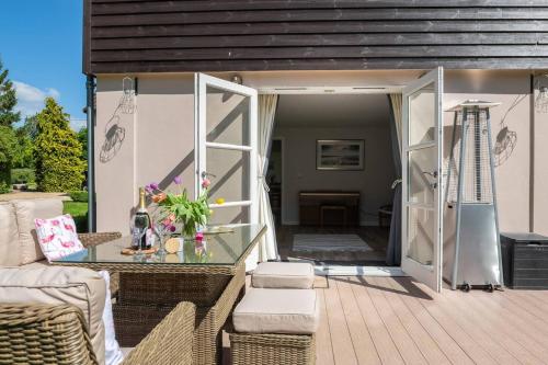 Osbornes Holiday House near Exeter - image 12