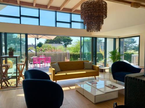 Calme et confort avec accès privé à la plage du Nivarh gîte à louer Le Bono