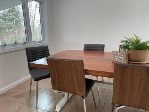 บริการและสิ่งอำนวยความสะดวก, Shore Drive - 2 Bedroom/2 Bath/Bunk/Queen Oasis in นิวลอนดอน (CT)