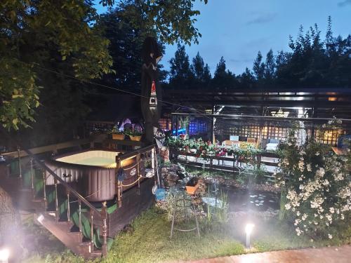 泳池, Vila Ralf in 下科爾努