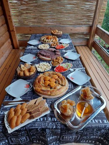 Food and beverages, Koliba Pcelica 2-SPA in Bijelo Polje