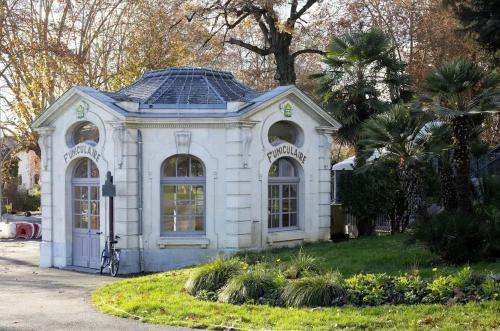 Le petit Park-studio-terrasse- piscine-WIFI FIBRE