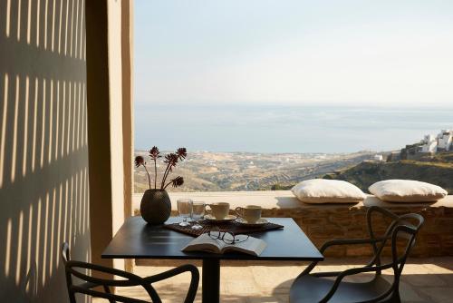 Skats, Aeolis Tinos Suites in Tinos