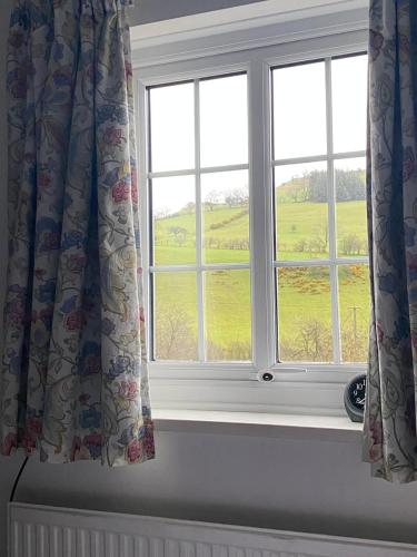 Dinas Castle Inn (The Dragons Back) in Talgarth