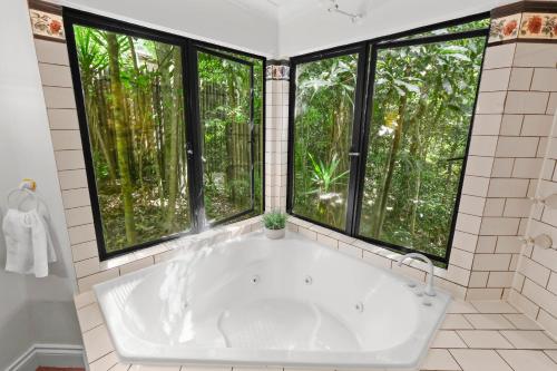 บริการและสิ่งอำนวยความสะดวก, บ้านเดี่ยว 4 ห้องนอน 2 ห้องน้ำส่วนตัว ขนาด 100 ตร.ม. – คาราโวนิกา (Stoney Creek Cottage) in คาราโวนิกา