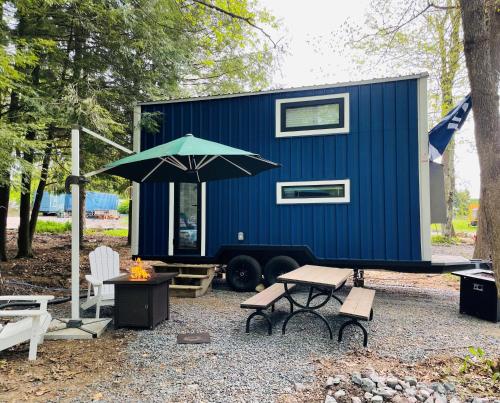 Tiny Home PINSTRIPES