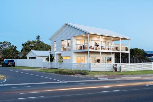 ōSHEN - Sleeps12 Gym Kayak MountnBike BeachFrnt, Aldinga Beach (Foto 8)