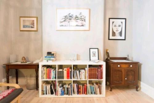 Henry Morcomb 2 bdrm sleeps 4 WiFi