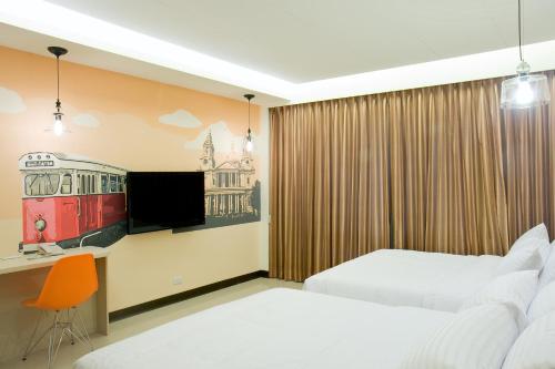 room detail thumbnail 1