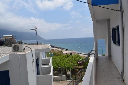 Exterior view, Zorbas Studios in Sfakia