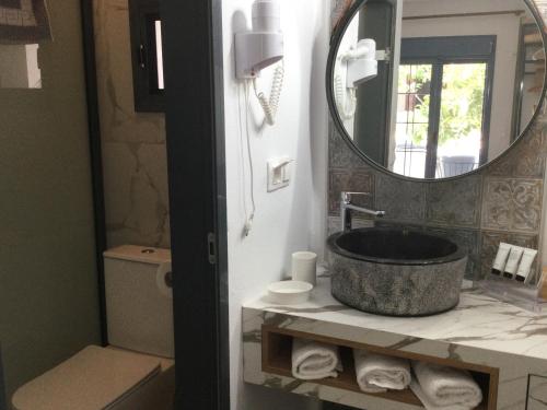Hotel Sweet Home - image 3