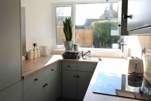 Cosy cottage close to the countryside, 10 minutes from Bath city centre, Bath (zdjęcie 11)