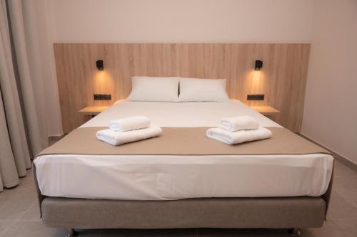 Nomad Hotel Paralia 4