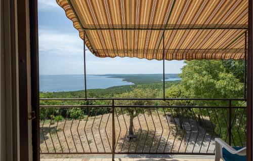 Lovely Apartment In Koromacno With House Sea View - Koromačno