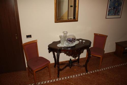 บริการและสิ่งอำนวยความสะดวก, Albergo Ristorante Punta Dell'Est in อิสเซโอ