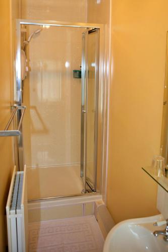 Wortley Cottage Guest House - image 11