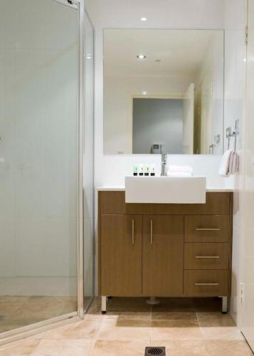 APX World Square - image 4