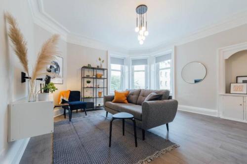 Stylish Stirling Apartment - free parking, Stirling