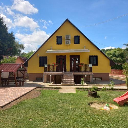 Krisztina Apartman 2-3 in Szekesfehervar City Center