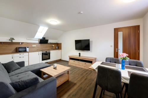 Apartmany Zavetri in Plzen 8