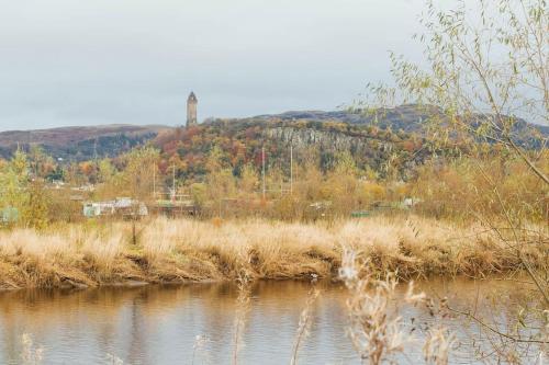 Picture of The Riverside Apartment (Free Parking)