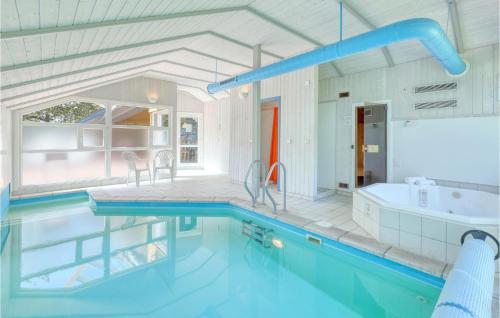 Peldbaseins, Poolhaus 2 In Hohendorf in Gross Mohrdorf