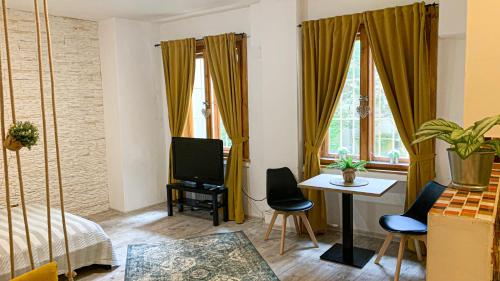 Beautiful Apartment in Bratislava Old Town with AC, Bratislava (foto 8)