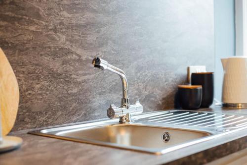 Stylish Stirling Apartment - free parking in Stirling