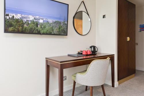 Blue Bell Lodge Hotel - image 4