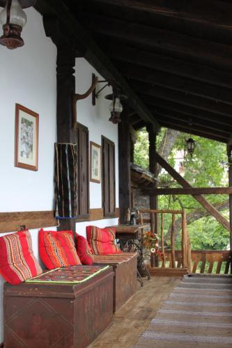 Шапкова Къща in Delčevo