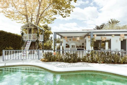 Puente Romano Beach Resort - image 8
