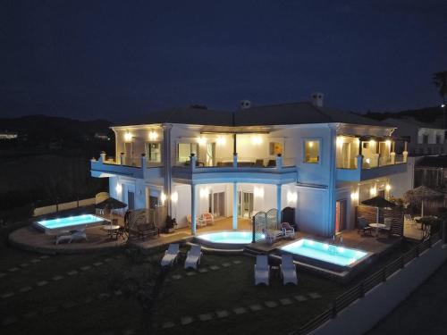 Margarita's Luxury Suites 2