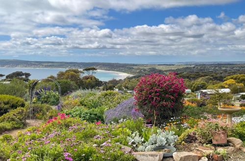 Emu Bay Holiday Homes Kangaroo Island