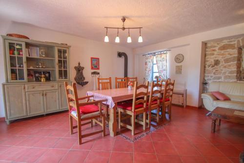 บริการและสิ่งอำนวยความสะดวก, Casa Daniela in บาบิชิ