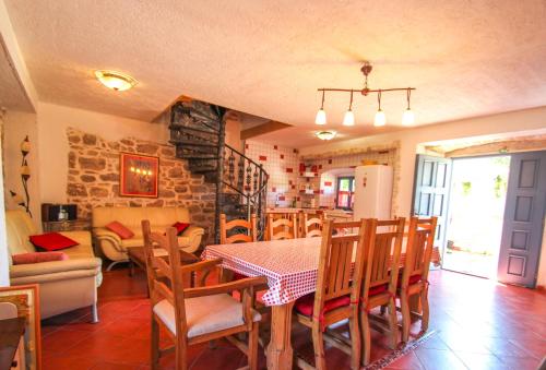 บริการและสิ่งอำนวยความสะดวก, Casa Daniela in บาบิชิ