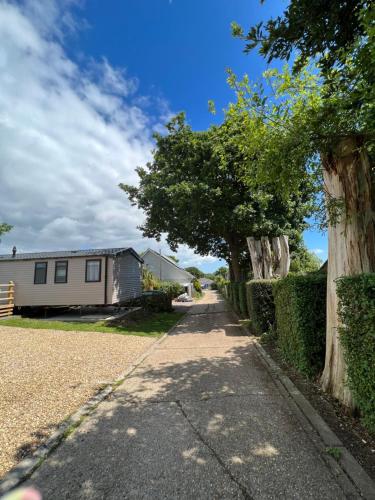 Sunnycott Caravan Park - image 12