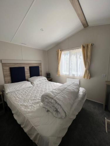 Sunnycott Caravan Park - image 6
