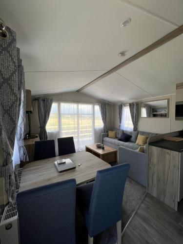 Sunnycott Caravan Park in Cowes West and Gurnard