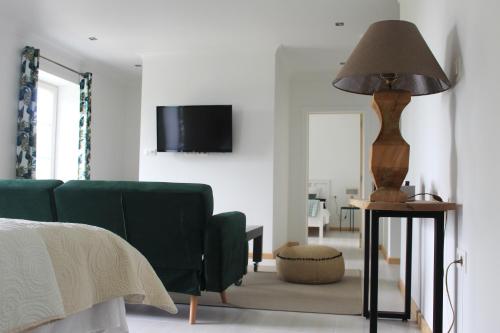 プレザンス Chateau Boussas 4つ星 ホテル スイート