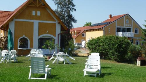 Aldos Panzio in Farad