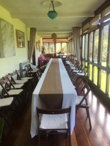 La Cochera de Somao, casona de tipología indiana (La Cochera de Somao, casona de tipologia indiana) in Somado-Muros