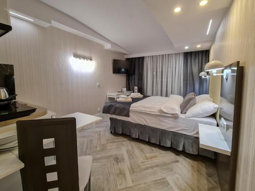 2 twin beds