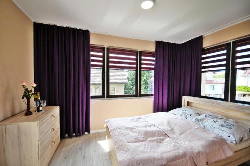 2 double beds