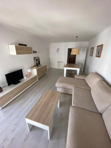 Apartamento en el Puerto de Llança! - Tap to explore photos